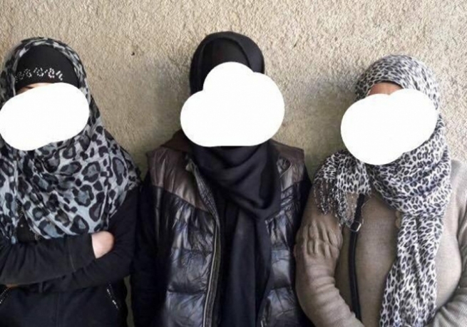  قەرەتەپە.. بۆمبێک بە کاروانی ئۆتۆمبێلەکانی حەشدی شەعبیدا تەقییەوە 